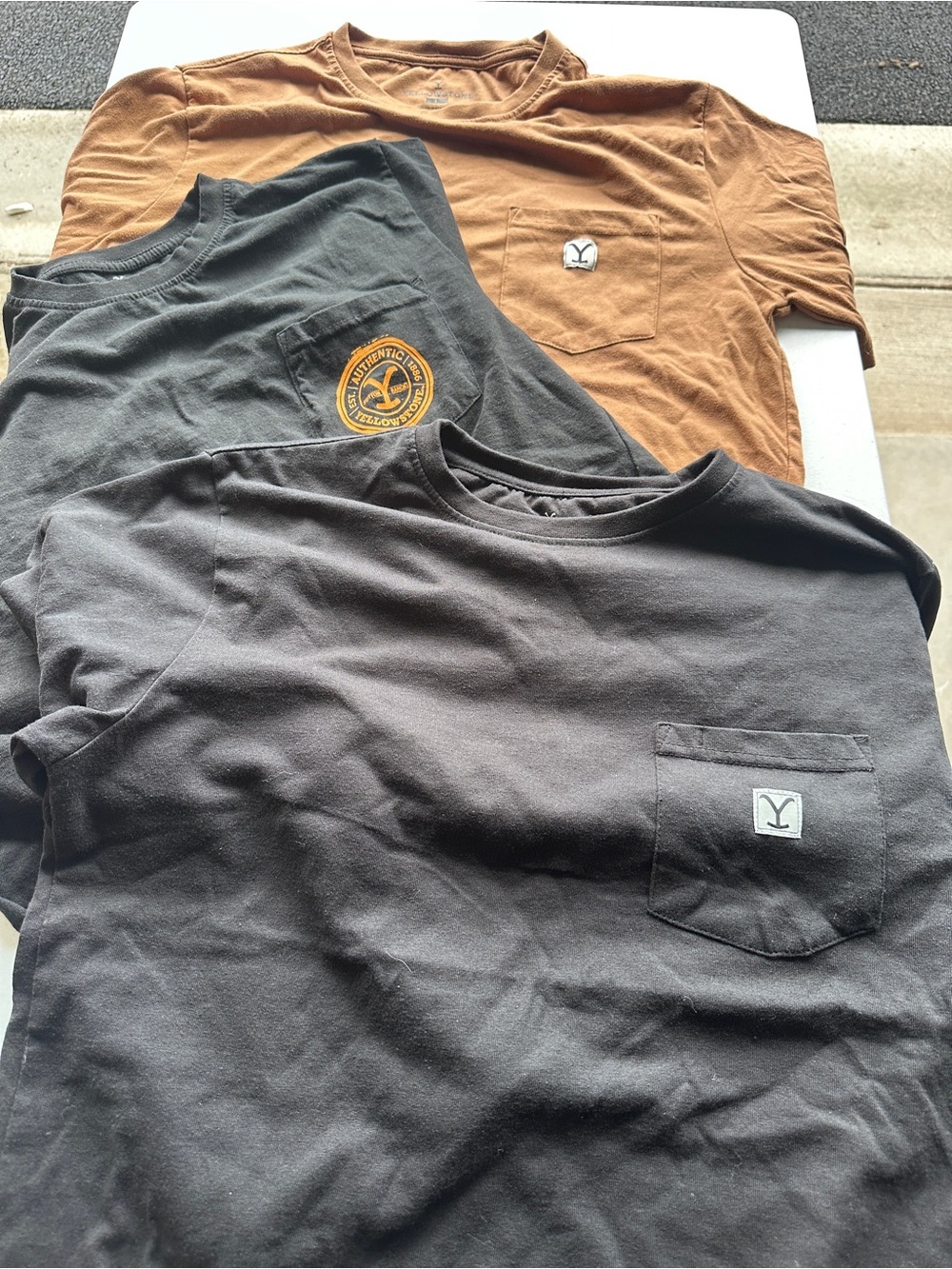 Men's Yellowstone Pocket Crewneck Tee Bundle